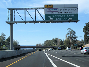 FasTrak autópálya jelzése Kaliforniában